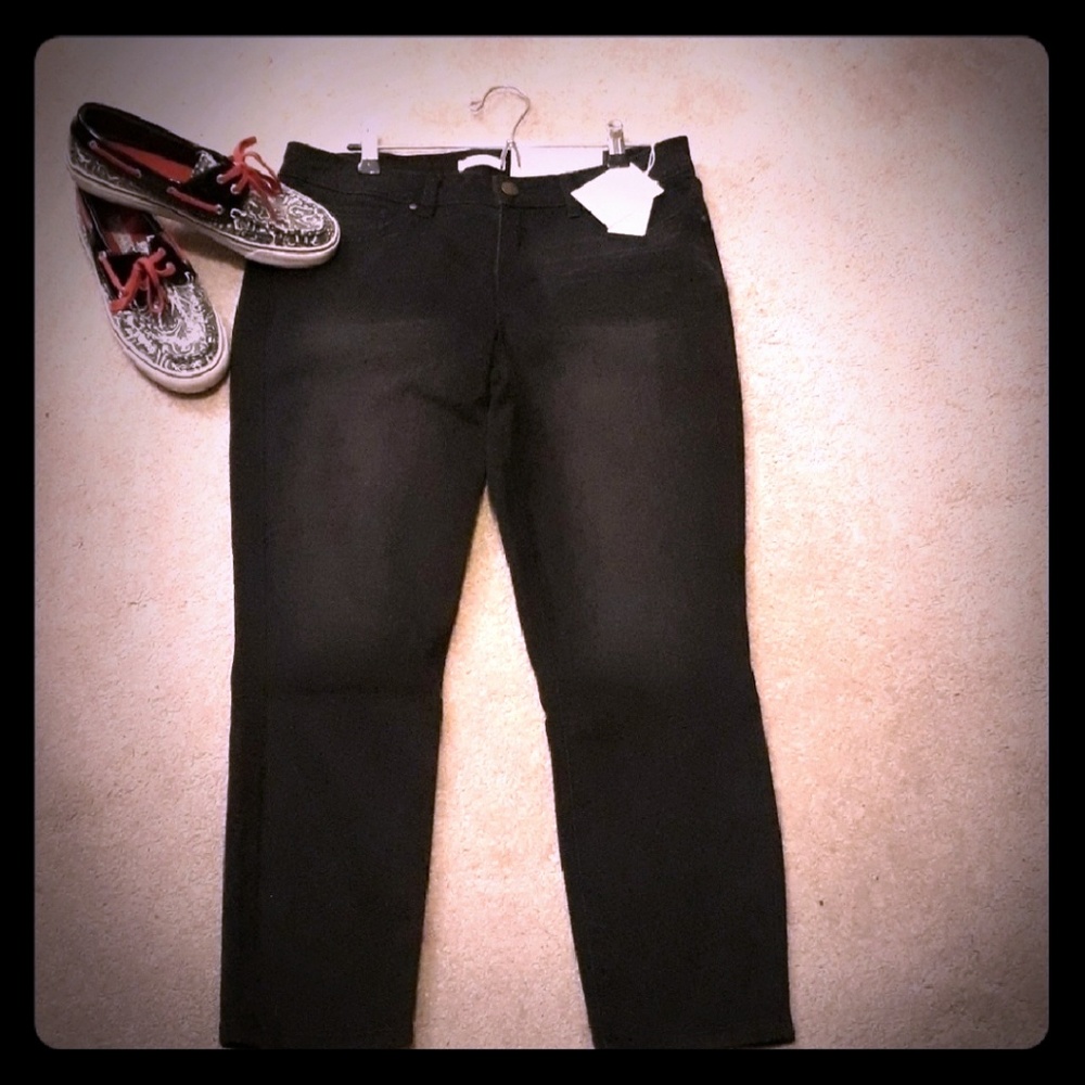 LC Lauren Conrad Black Skinny Ankle Jeans- Sz 10